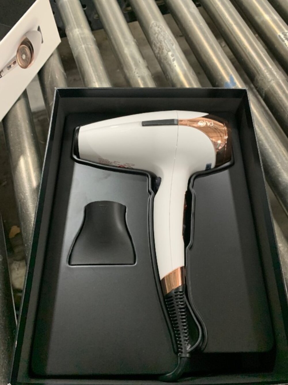 ghd Helios Professional Hair Blow Dryer 1875-Watt White Iionic - Picture 3 of 3